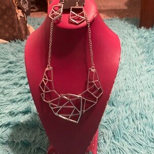 Paparazzi Silver Geometric Necklace Set